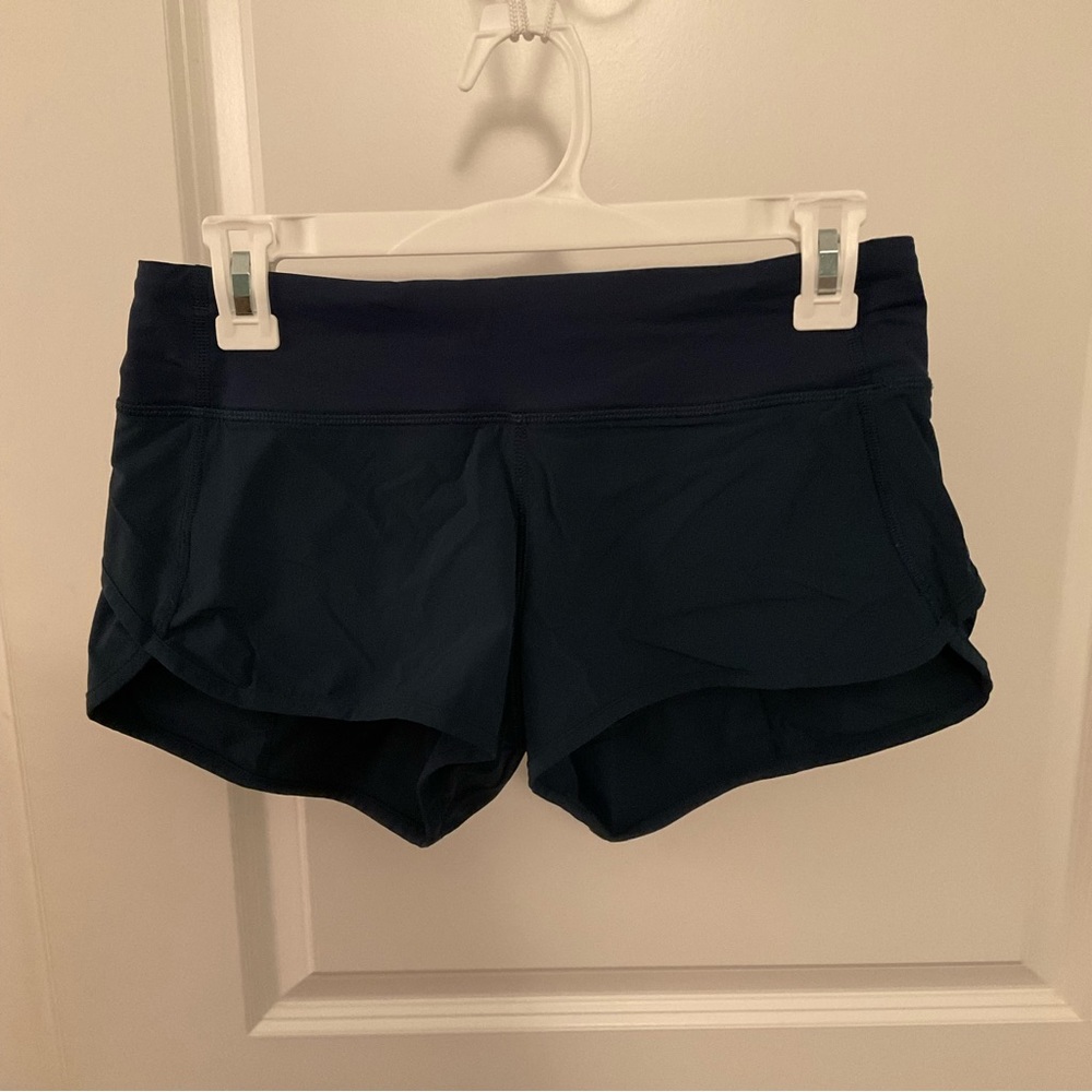Lululemon 2.5” Navy Speed Up Short